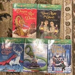 5 MAGIC TREE HOUSE BOOKS
